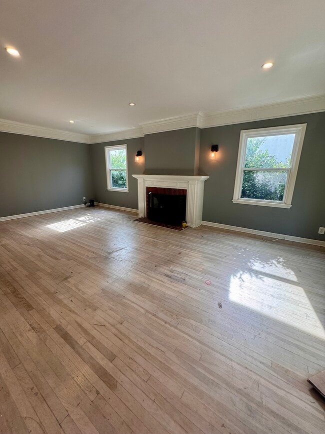 Building Photo - 1426 Hauser Blvd