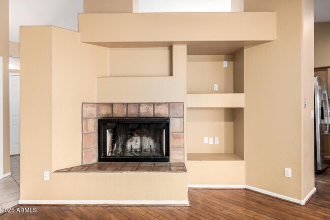 Building Photo - 15221 N 87th Dr