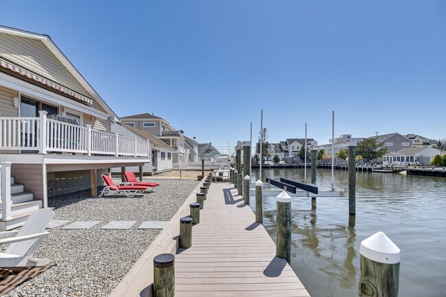 Building Photo - 1404 Hilo Bay Dr