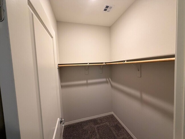 Building Photo - 4066 Porticella Ave