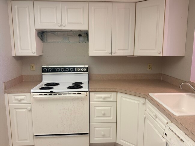 Building Photo - 14671 Bonaire Blvd