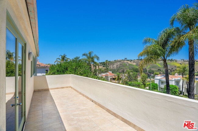 Building Photo - 24907 Marbella Ct
