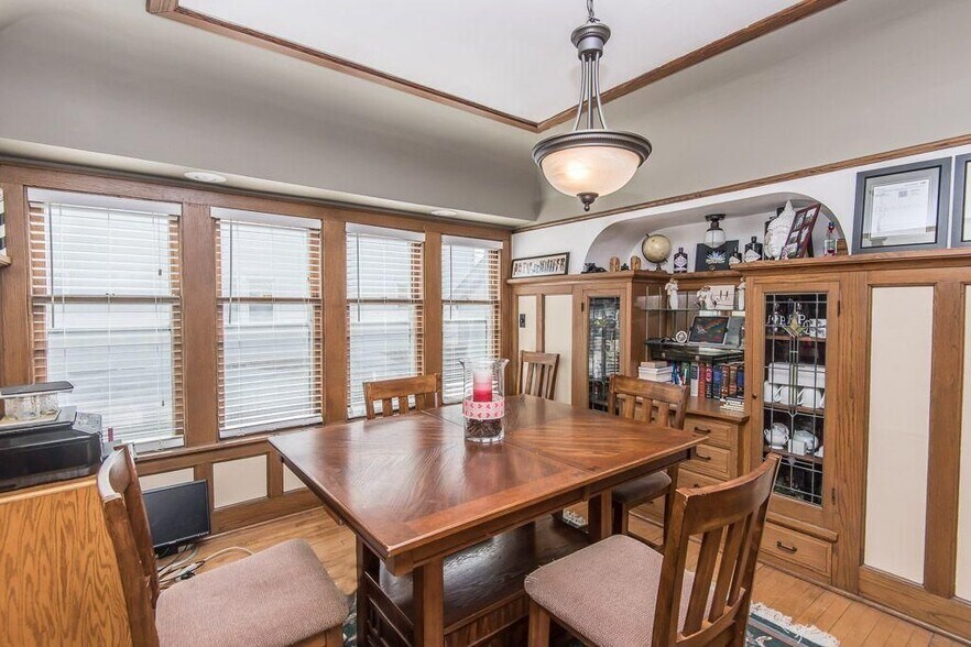 Building Photo - 537 N 59th St