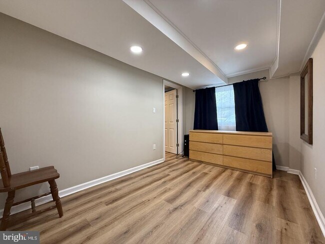 Building Photo - 10838 Lockart Ct