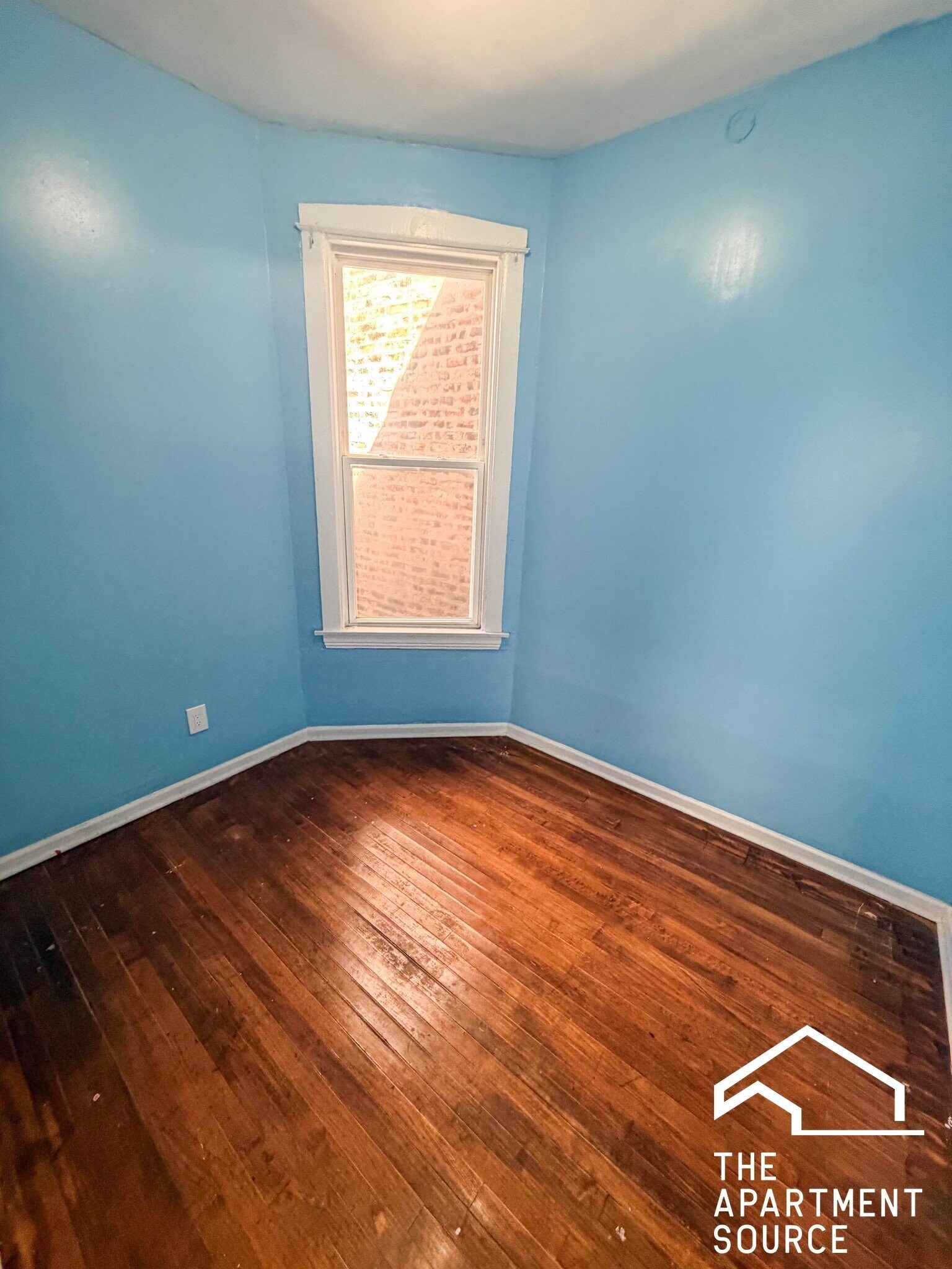 Building Photo - 1426 S Avers Ave