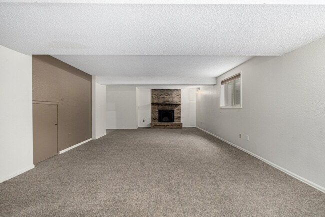 Building Photo - Two-Story home in  Cherry Creek Racquet Cl...