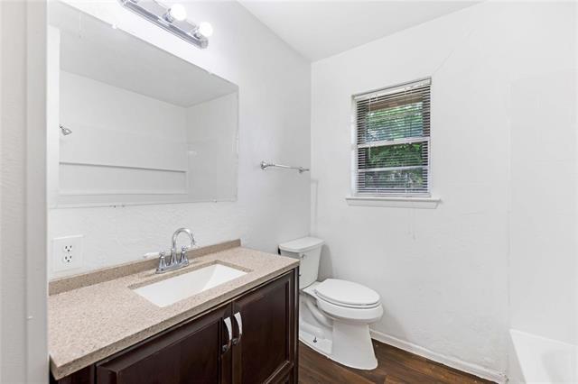 Building Photo - 2717 Wesleyan Dr