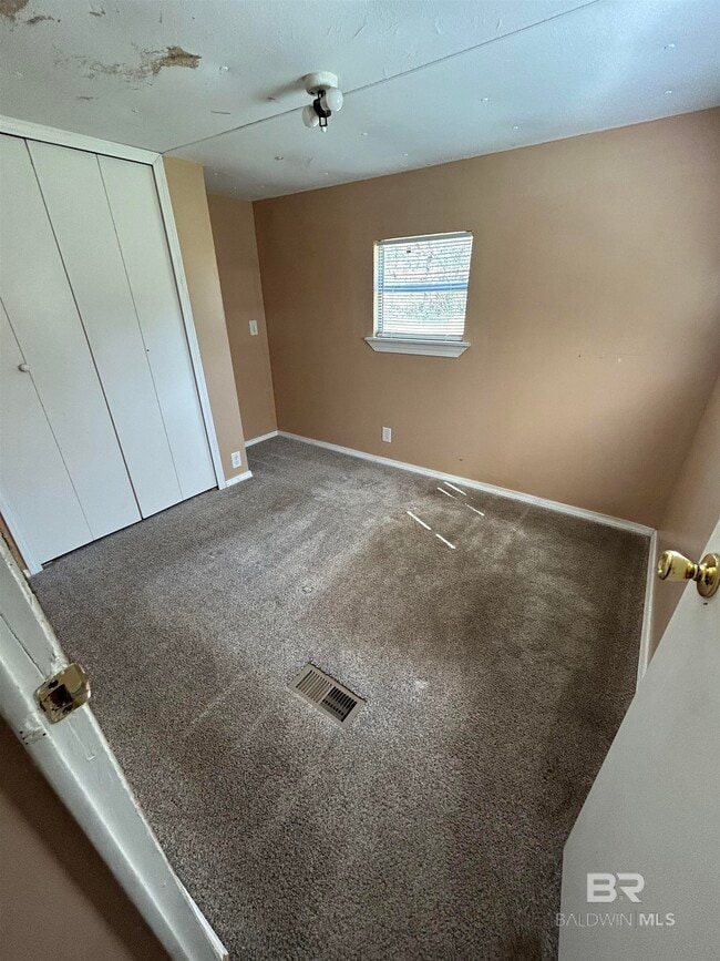 Building Photo - 20370 US-90