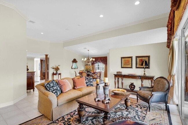 Building Photo - 222 Legendary Cir