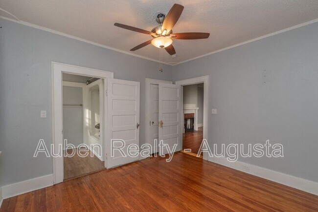 Building Photo - 2056 McDowell St