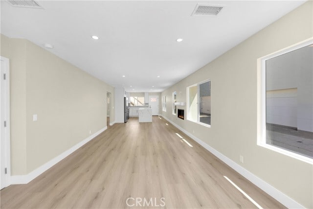 Building Photo - 806 W Balboa Blvd