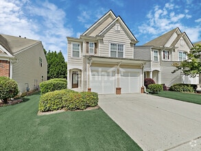 Building Photo - 2712 Briaroak Dr