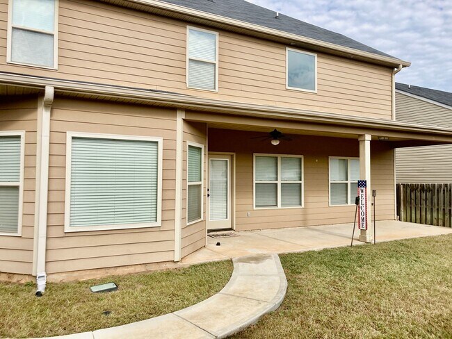 Building Photo - 8758 Crenshaw Dr