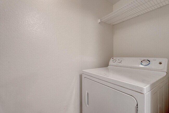 Building Photo - 6955 N Durango Dr