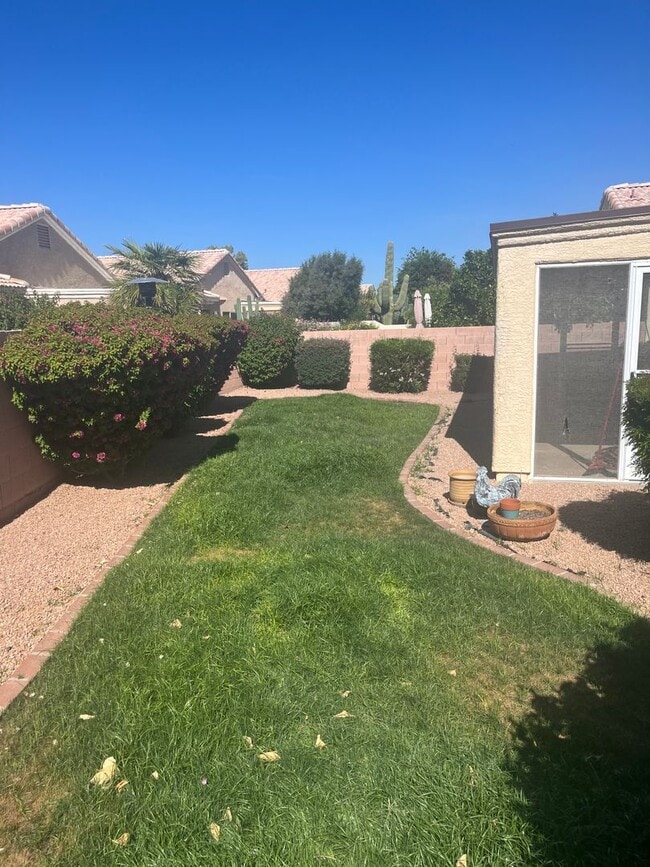 Building Photo - 55+ 2 Bed 2 bath home!