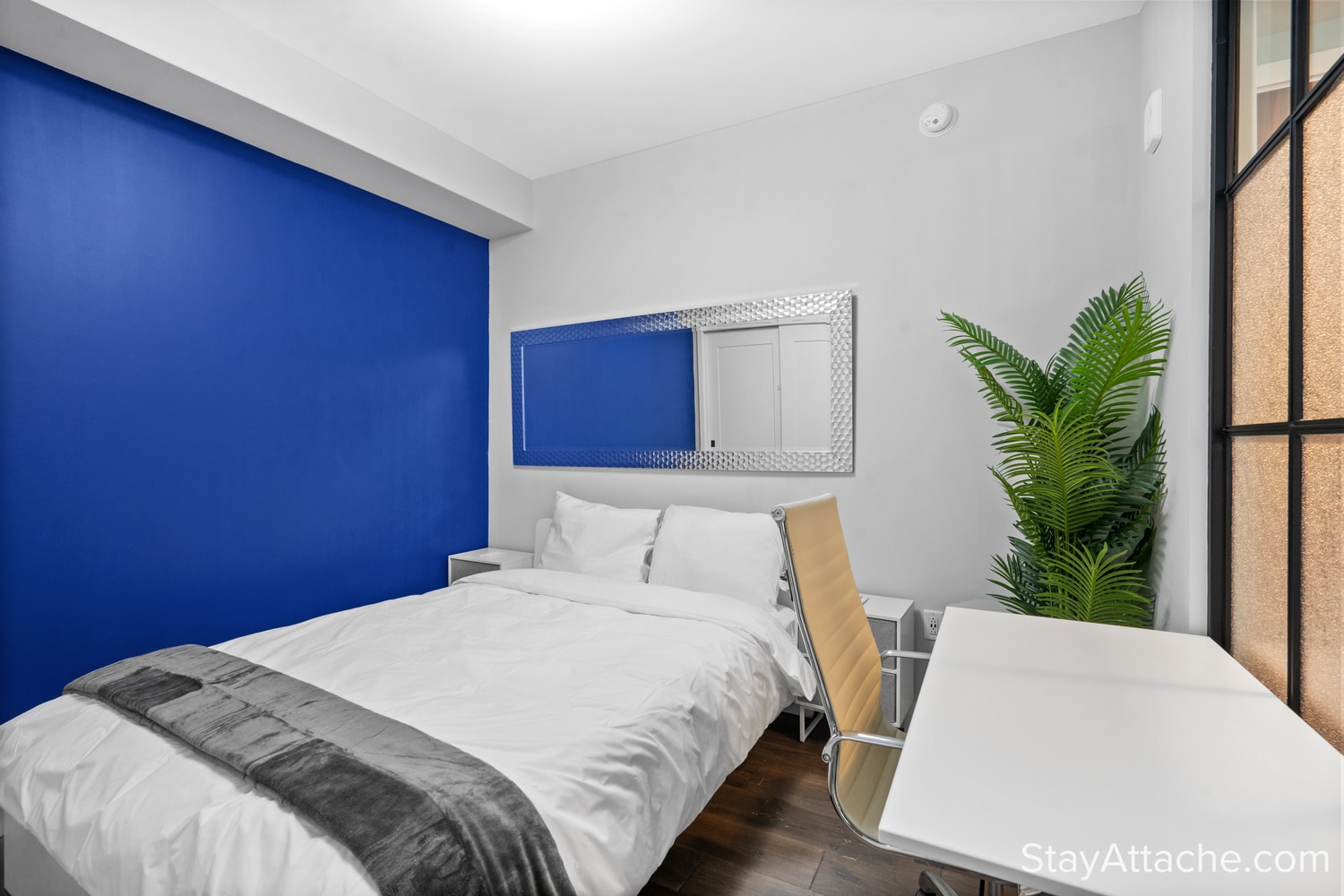 Building Photo - 1300 4th St SE