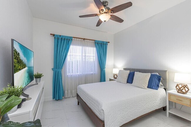 Building Photo - 27518 Pinecrest Ln