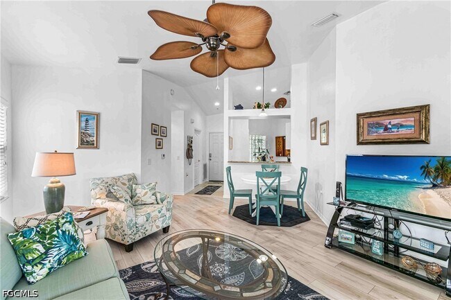 Building Photo - 12181 Summergate Cir