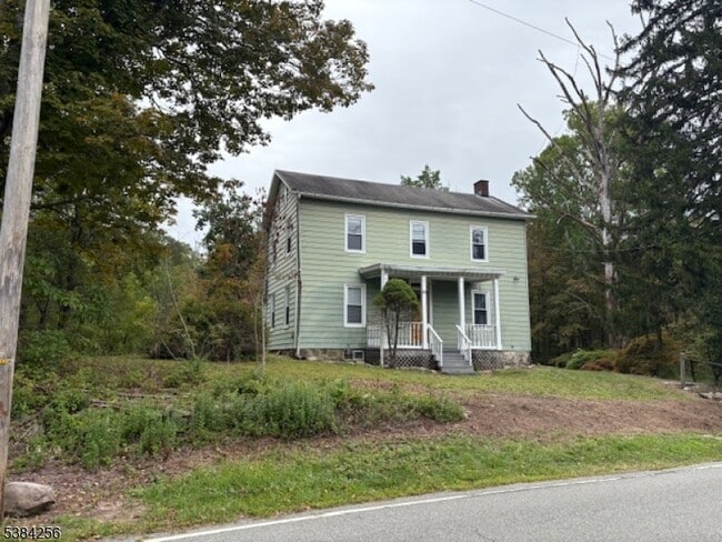 Building Photo - 78 Mountain Lake Rd