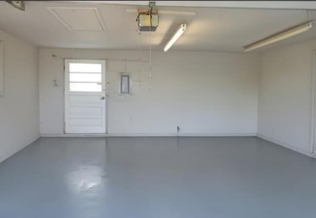 Building Photo - 1229 Trick Ave