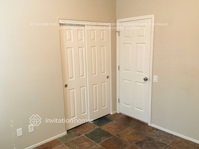 Building Photo - 11605 Castle Cave Ct