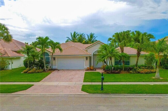 Primary Photo - 20107 Ocean Key Dr