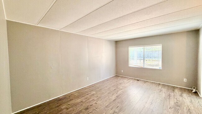 Building Photo - 33259 Homestead Ln