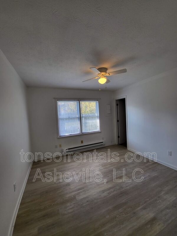 Building Photo - 104 Mississippi Ave