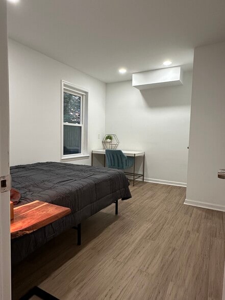 2nd bedroom - 313 N 37th St
