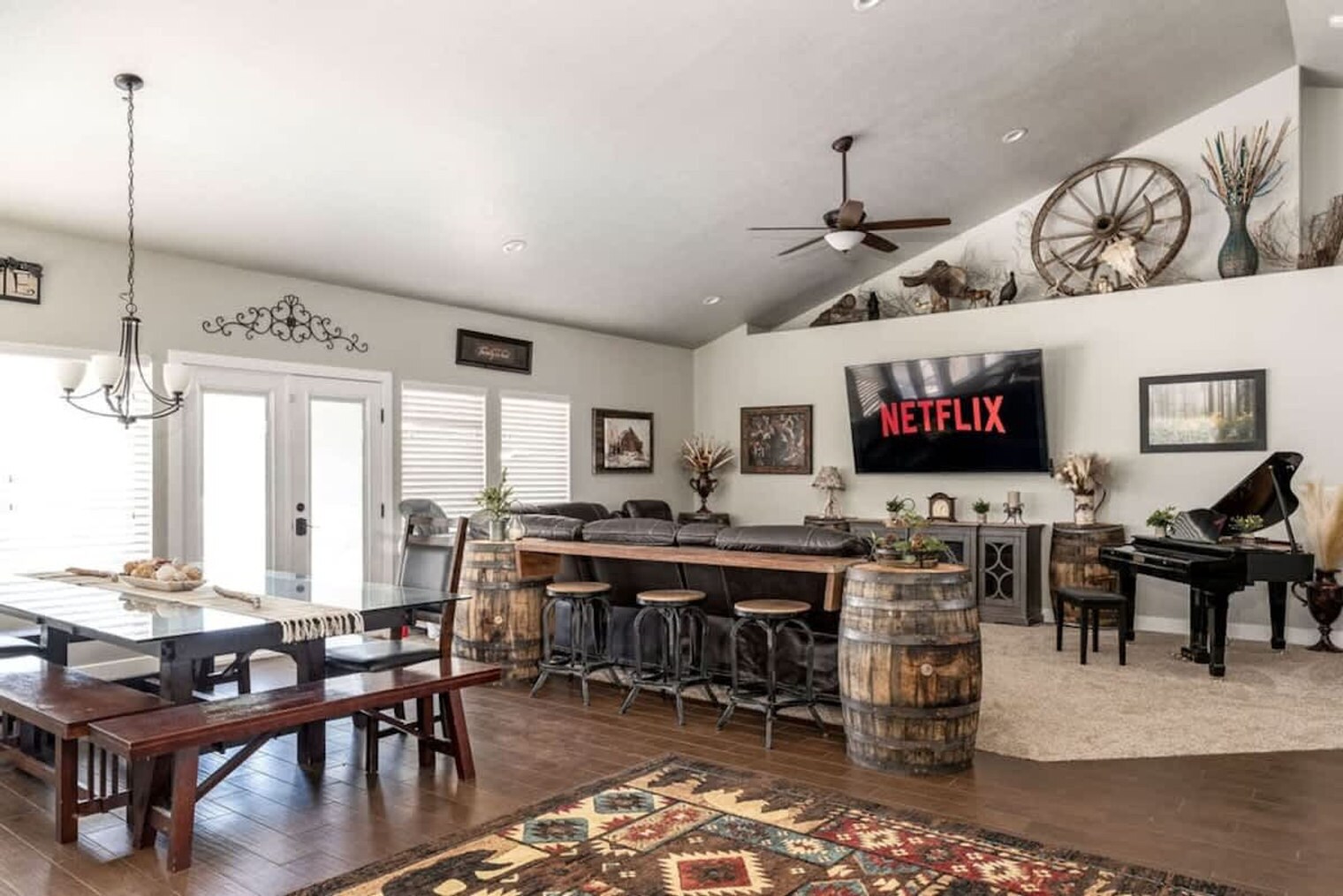 Building Photo - 358 S Wrangler Ct