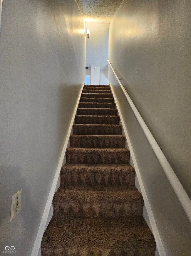 Building Photo - 33 Miley Ave