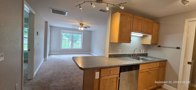Building Photo - 14 Vista Ridge Dr