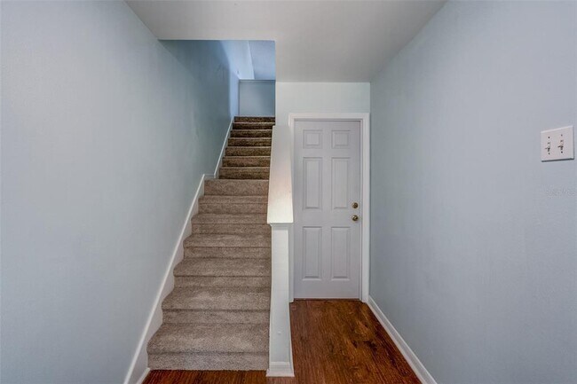 Building Photo - 508 Garland Cir