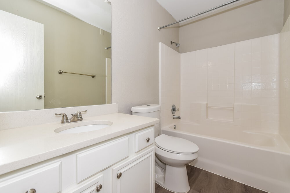 Building Photo - 321 Rustic Grove Ln