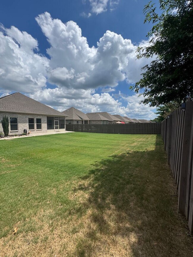 Building Photo - 234 Pumprock Dr