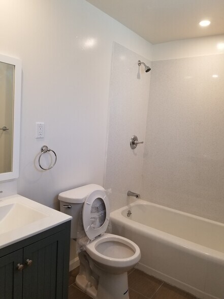 Bathroom - 254 Abbot Ave