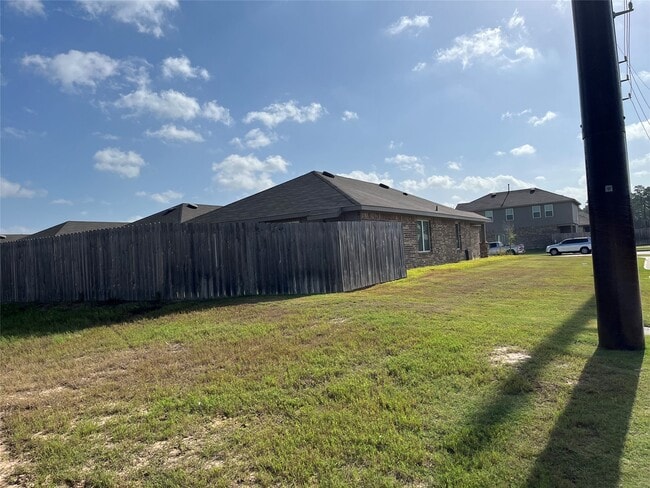 Building Photo - 24203 Saddlestone Green Dr