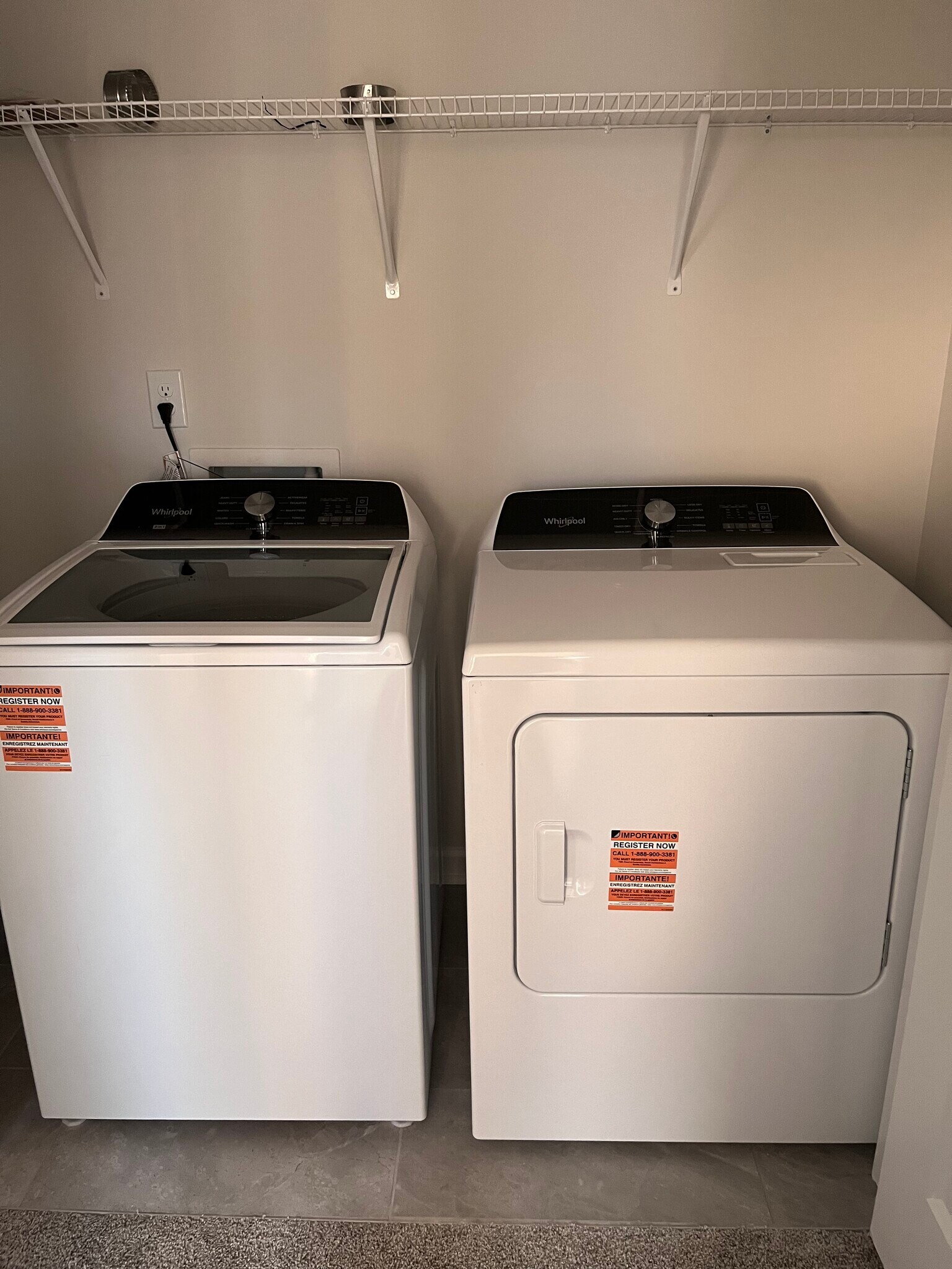 Building Photo - 2811 Farmhouse Dr