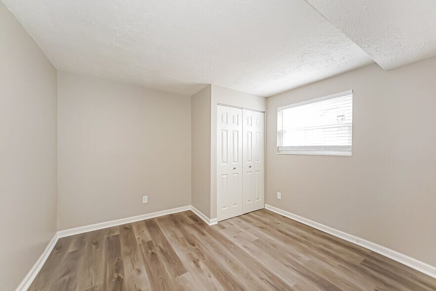 Building Photo - 1531 Creekside Ln