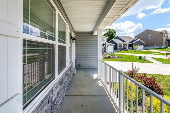 Building Photo - Beautifully Custom Crafted 2-Story Home 3 ...