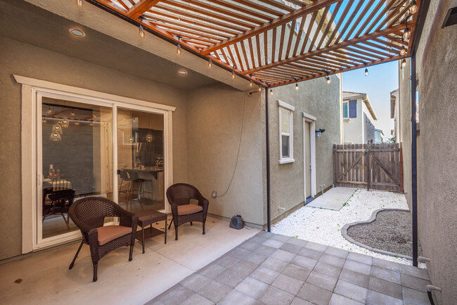 Outdoor Seating/Side Yard - 4412 Natomas Central Dr