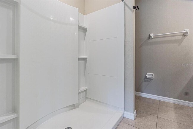 Building Photo - 10853 Trailing Vine Dr