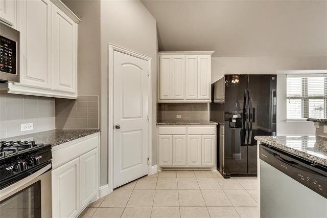Building Photo - 698 Harper Dr