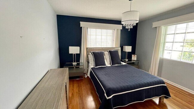 Building Photo - 235 Fordham Dr