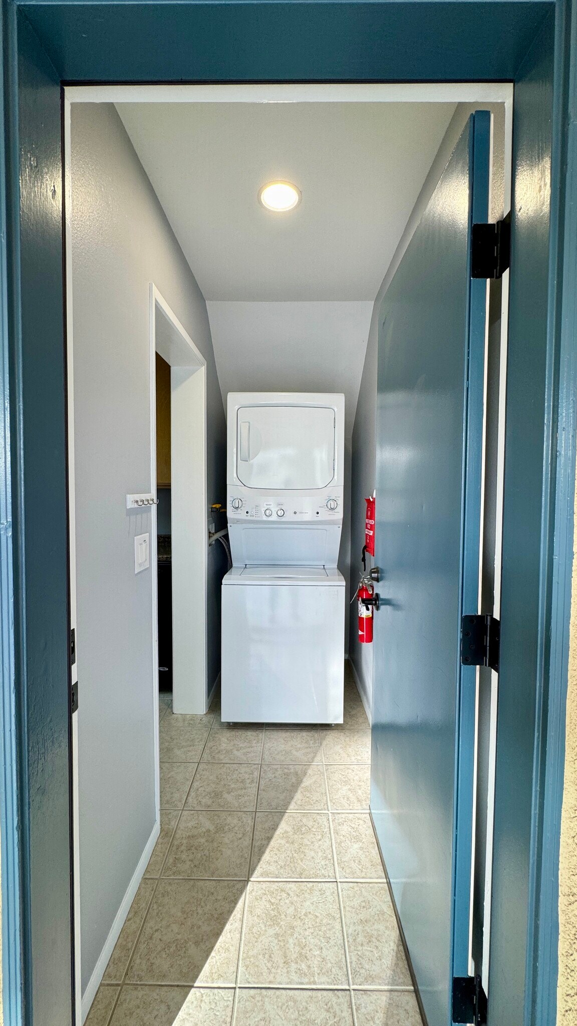 Laundry - 188 Hurst Ave