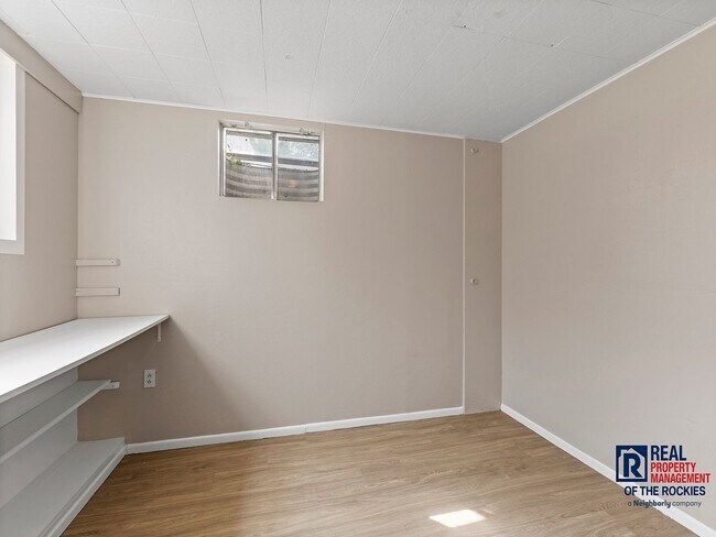 Building Photo - Modern Fort Collins Gem: Newly Remodeled H...