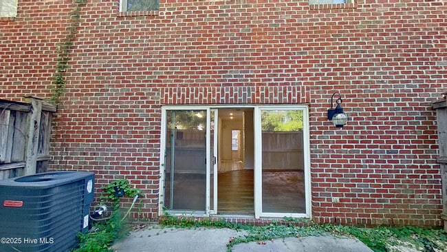 Building Photo - 6229 Wrightsville Ave