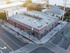 Building Photo - 1104 7th St