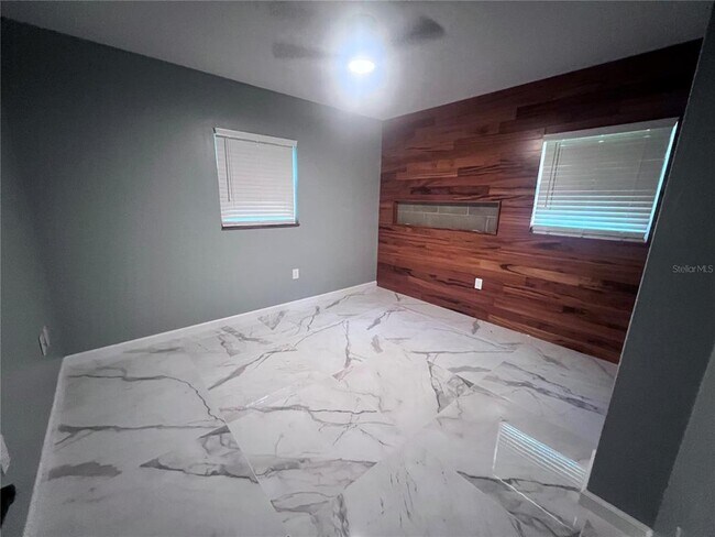 Building Photo - 3330 NW 24th Ave