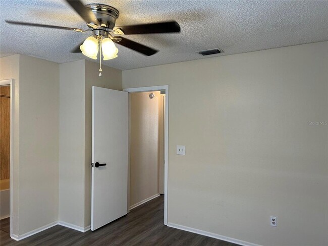 Building Photo - 12682 Castle Hill Dr